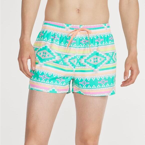 Chubbies NEW The En Fuegos Men's Teal Aztec Classic Swim Trunks 5.5" Size Medium - Picture 1 of 8